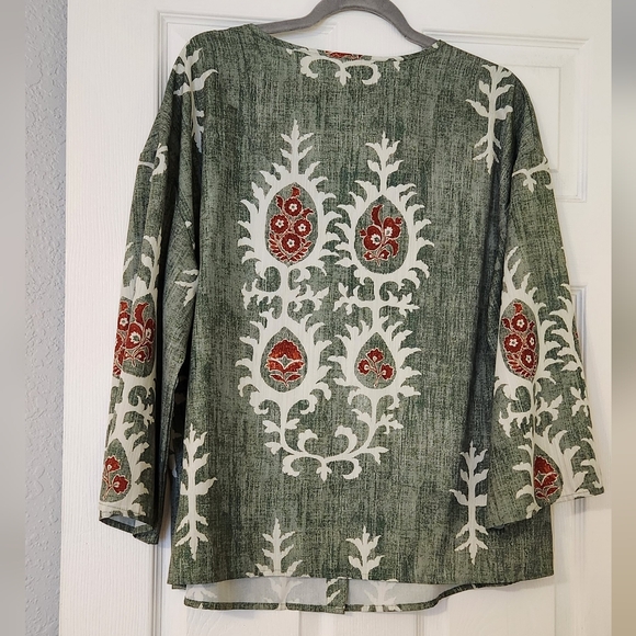 Button Up Blouse - Picture 2 of 3